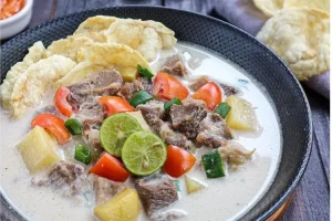 Resep Soto Ayam Betawi Gurih dan Lezat, Mudah Dibuat!